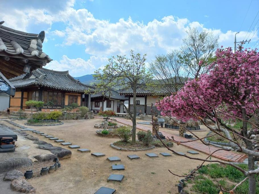 Yasun Gallery Gyeongju Eksteriør bilde