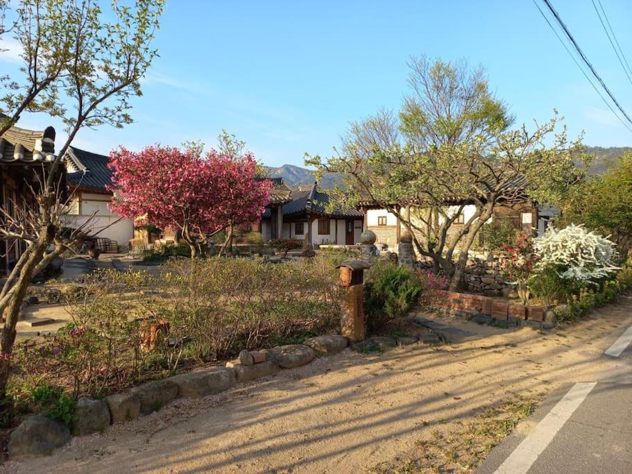 Yasun Gallery Gyeongju Eksteriør bilde